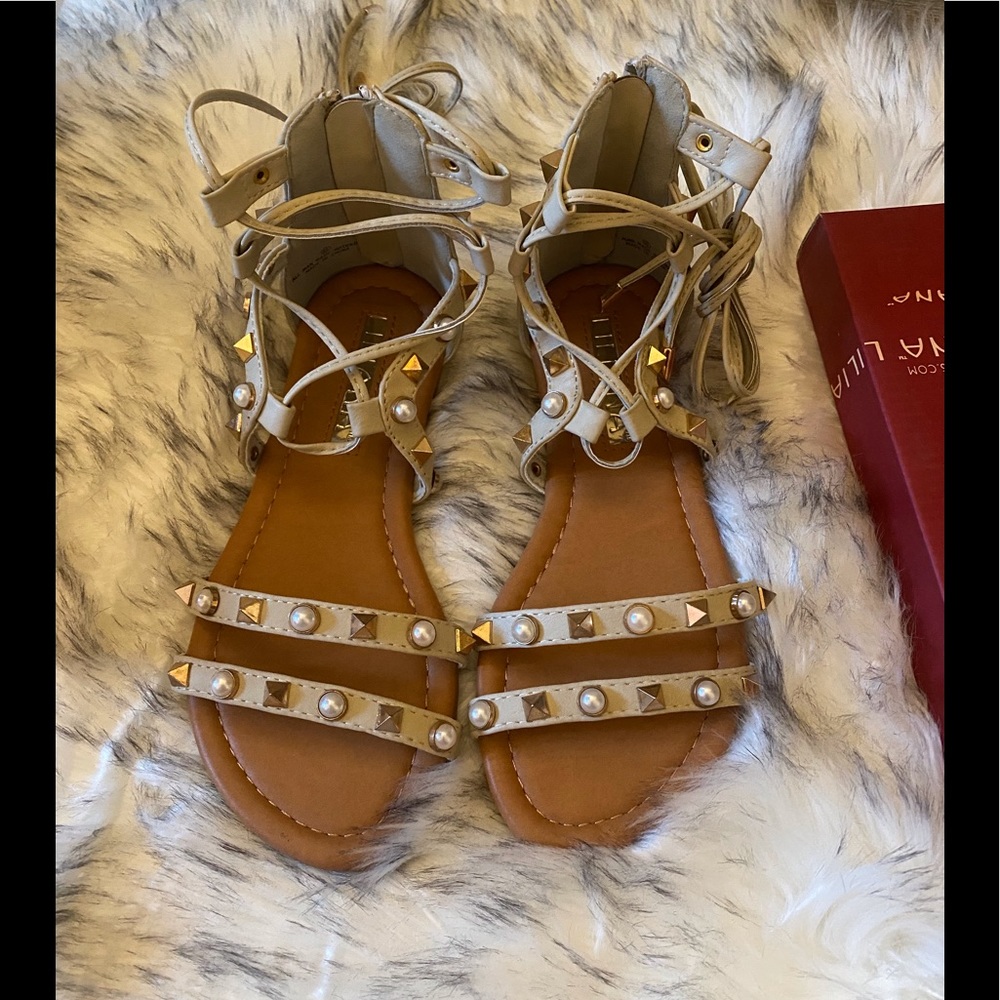 Liliana lace up studded sandal size 5.5